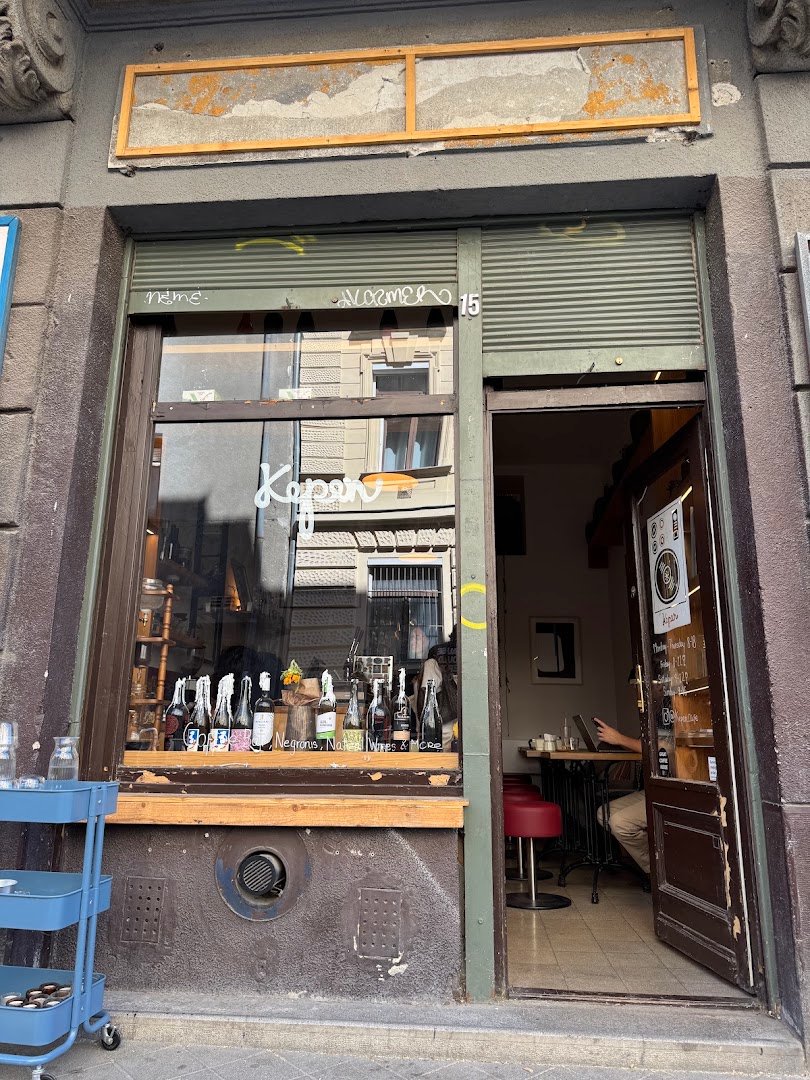 Kepen Cafe specialty coffee shop in Budapest - photo 9