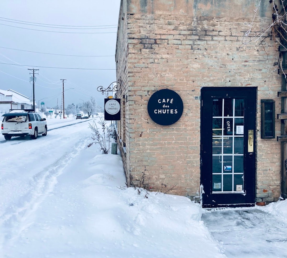 Café des Chutes specialty coffee shop in Bend - photo 10