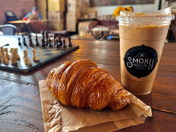 Smoky Hollow Roasters specialty coffee shop in Los Angeles - photo 11