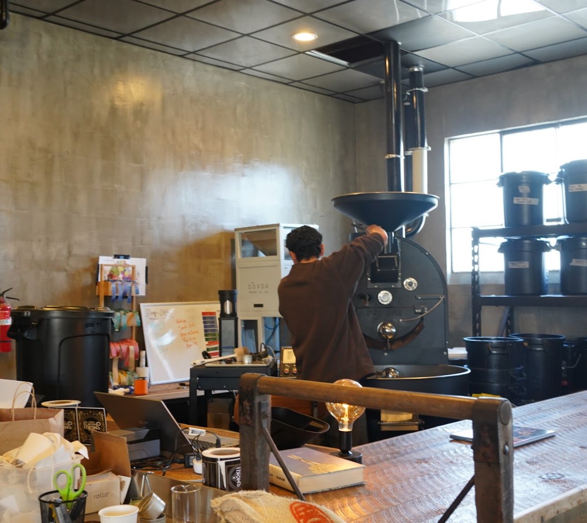 Smoky Hollow Roasters specialty coffee shop in Los Angeles - photo 13