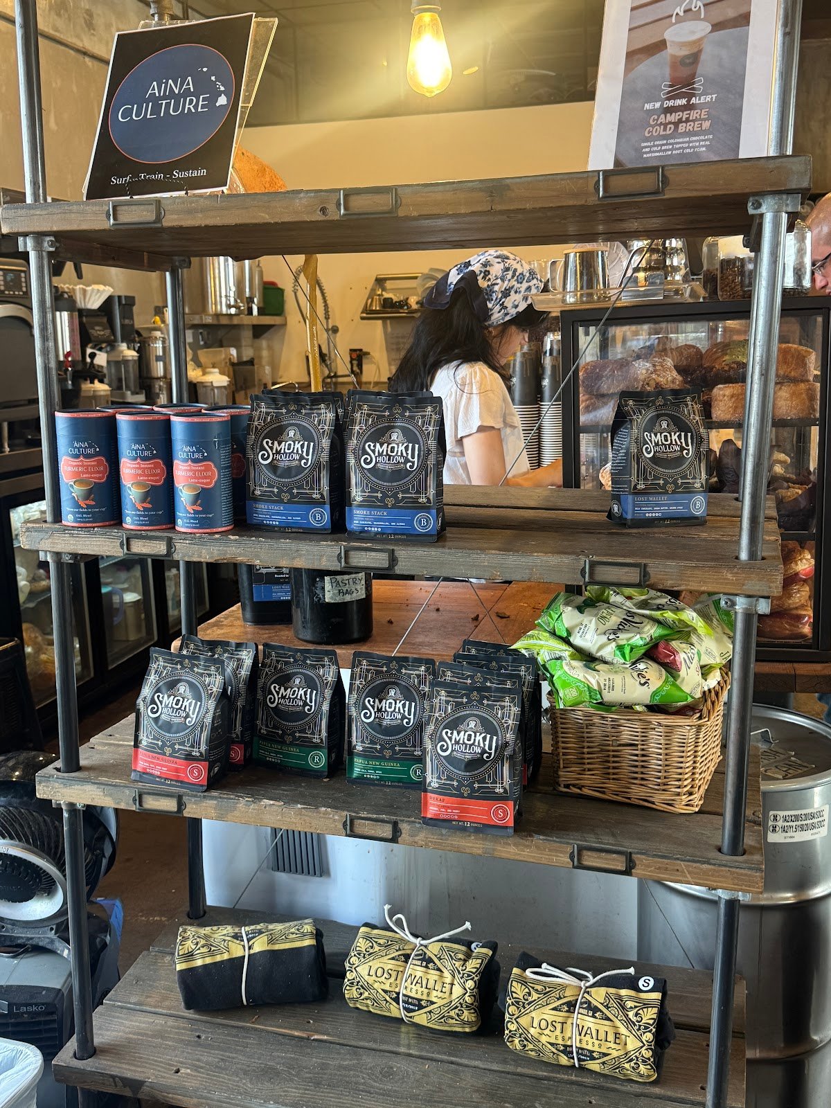 Smoky Hollow Roasters specialty coffee shop in Los Angeles - photo 7