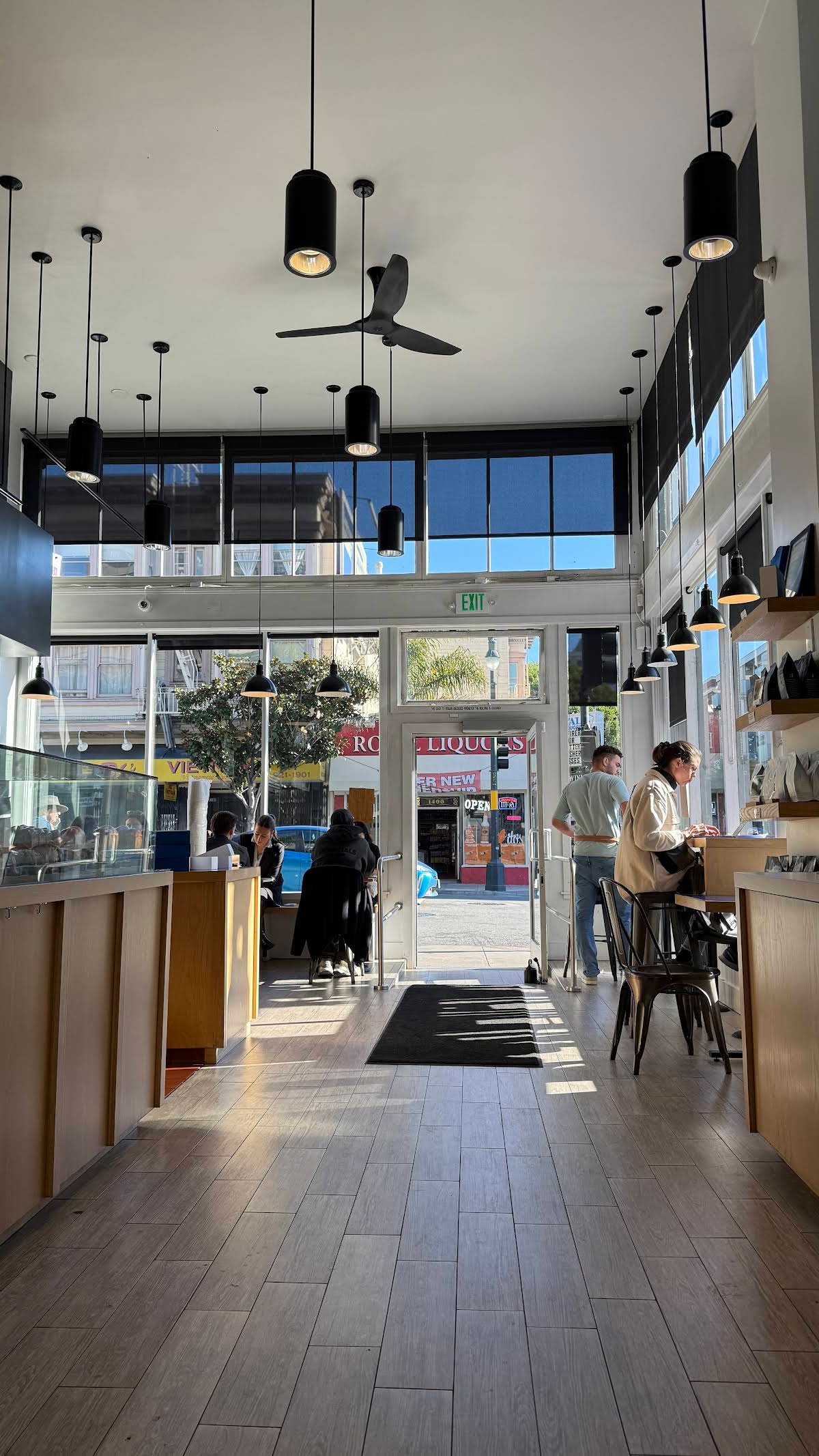 Juniper specialty coffee shop in San Francisco - photo 8