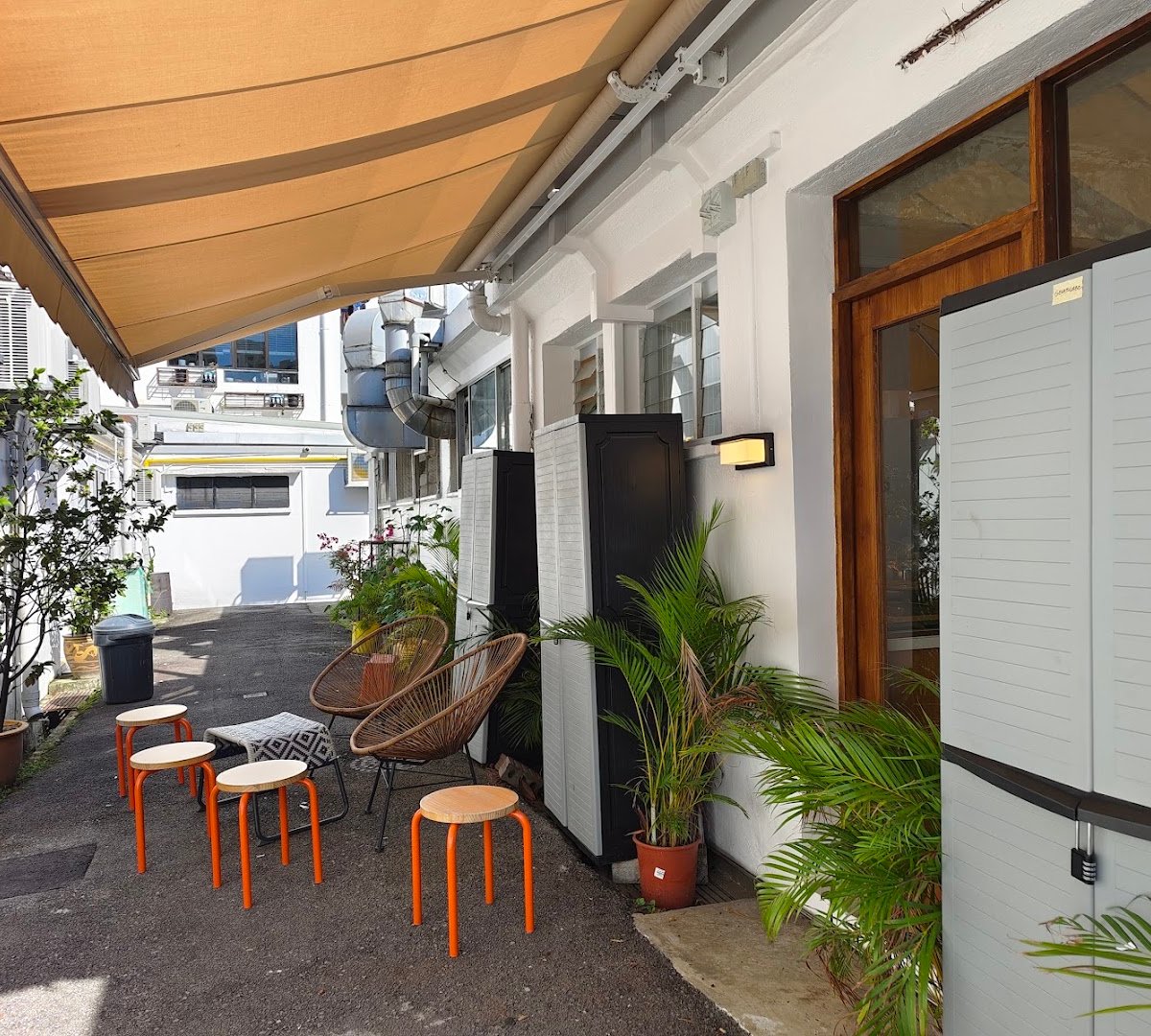 Storefront of Glass Roasters, specialty coffee shop in Singapore