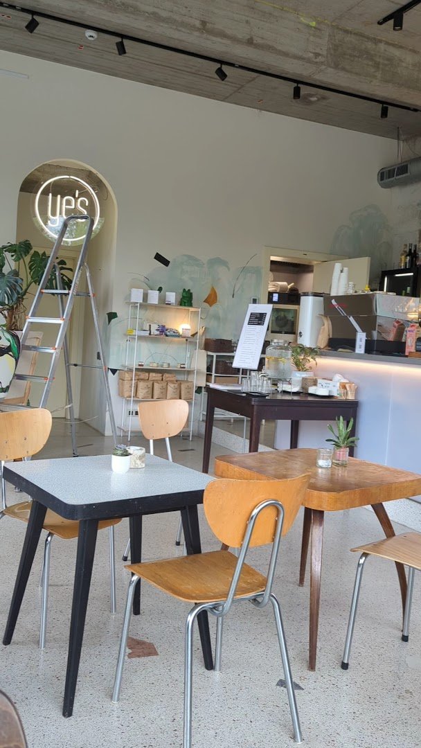 Interior of Ye's kafe | wine, specialty coffee shop in Prague