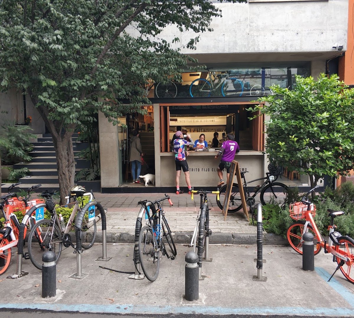 Storefront of Distrito Fijo Club de Ciclismo, specialty coffee shop in Mexico City
