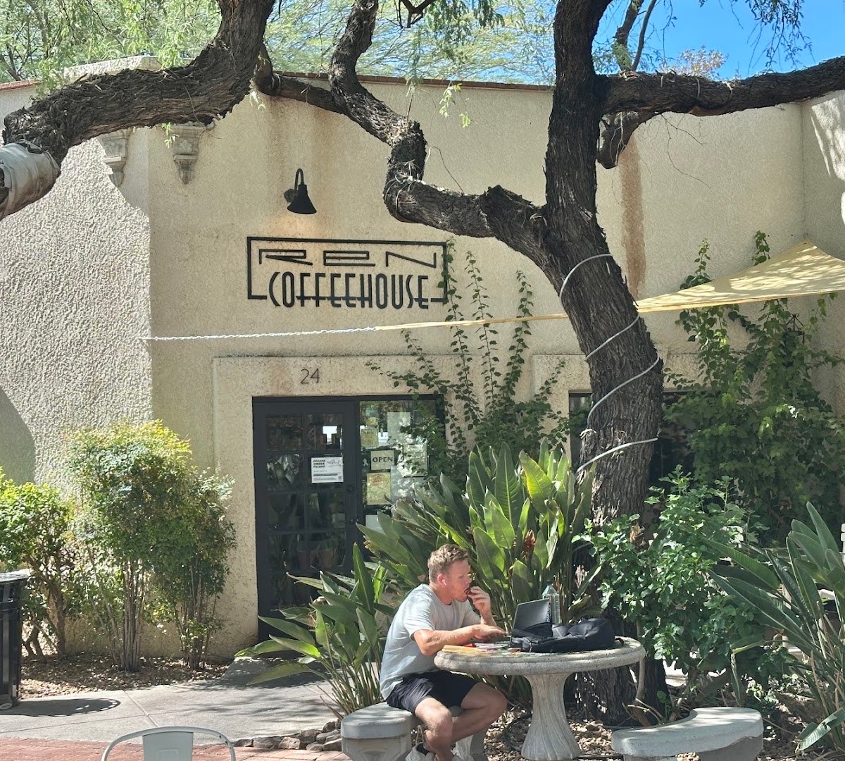 Ren Coffeehouse specialty coffee shop in Tucson - photo 8