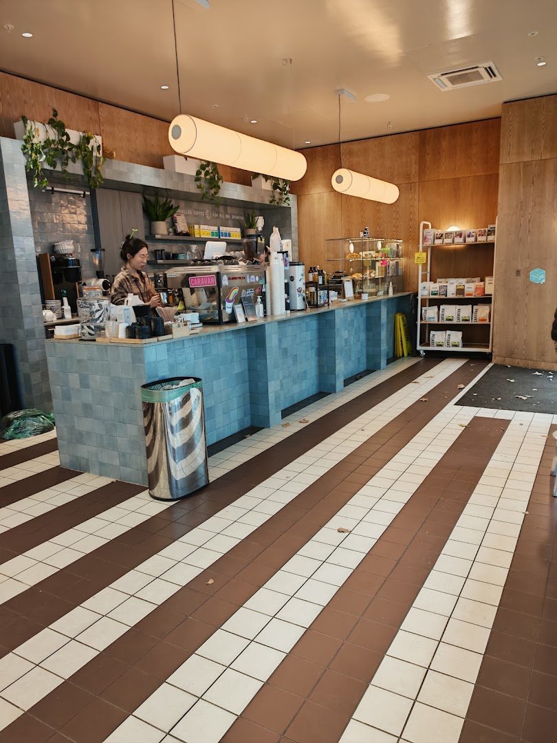 Caravan Coffee Roasters at Fora Euston Road specialty coffee shop in London - photo 9