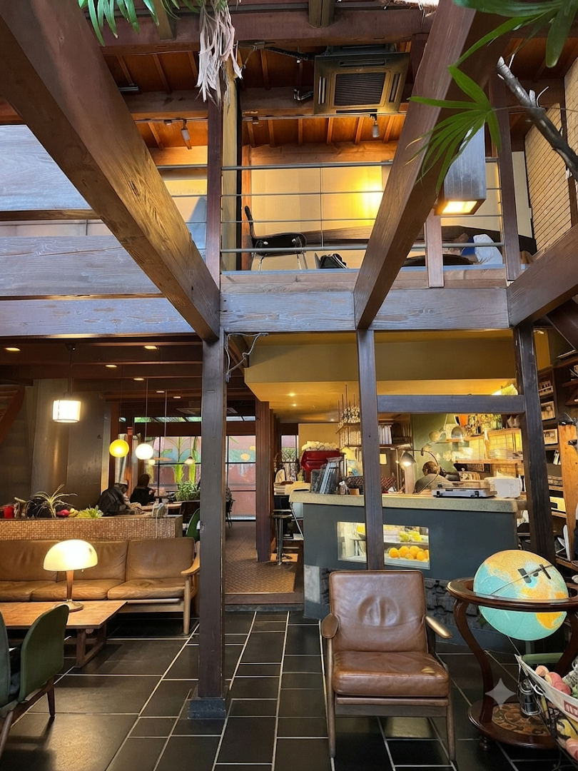 Cafe Bibliotic Hello! specialty coffee shop in Kyoto - photo 6