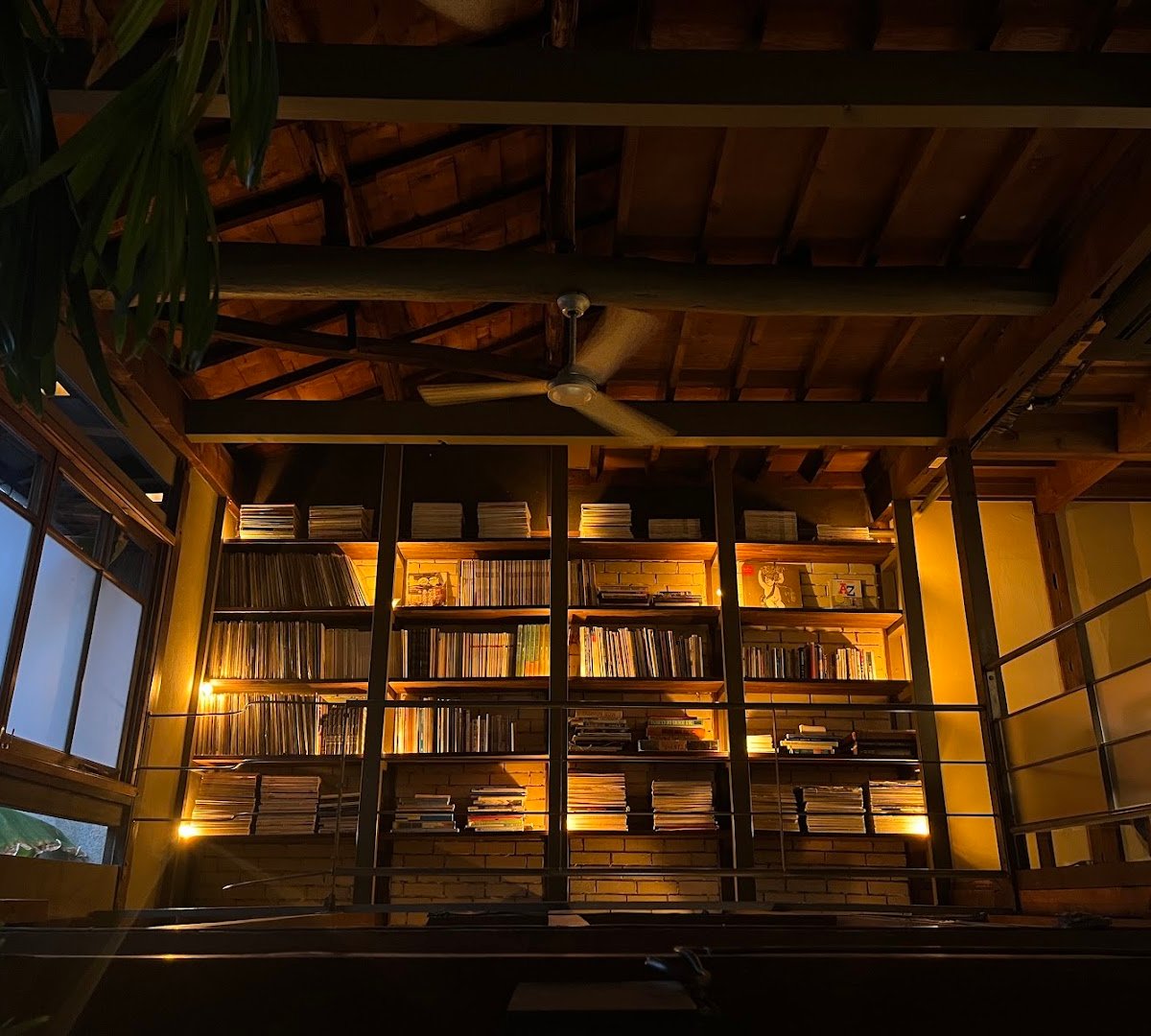 Cafe Bibliotic Hello! specialty coffee shop in Kyoto - photo 9
