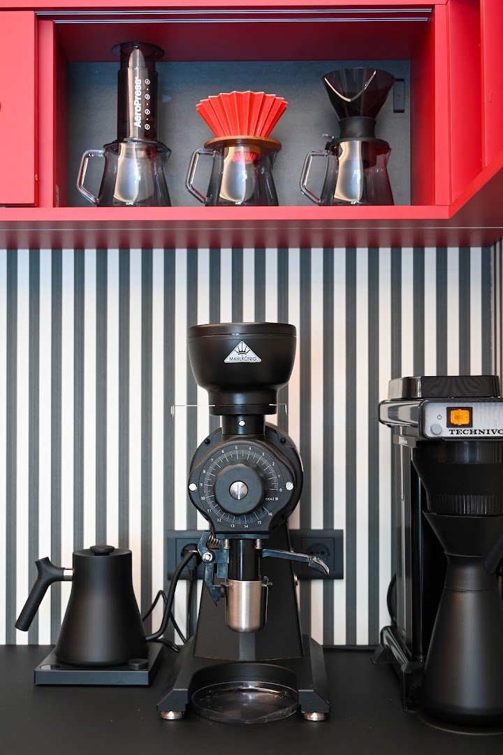 Black Hat Coffee - Specialty Espresso Bar Berlin specialty coffee shop in Berlin - photo 8