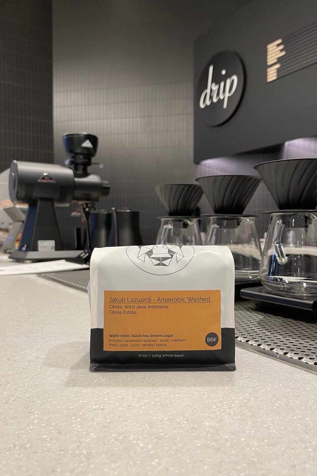 drip coffee makers specialty coffee shop in New York - photo 16