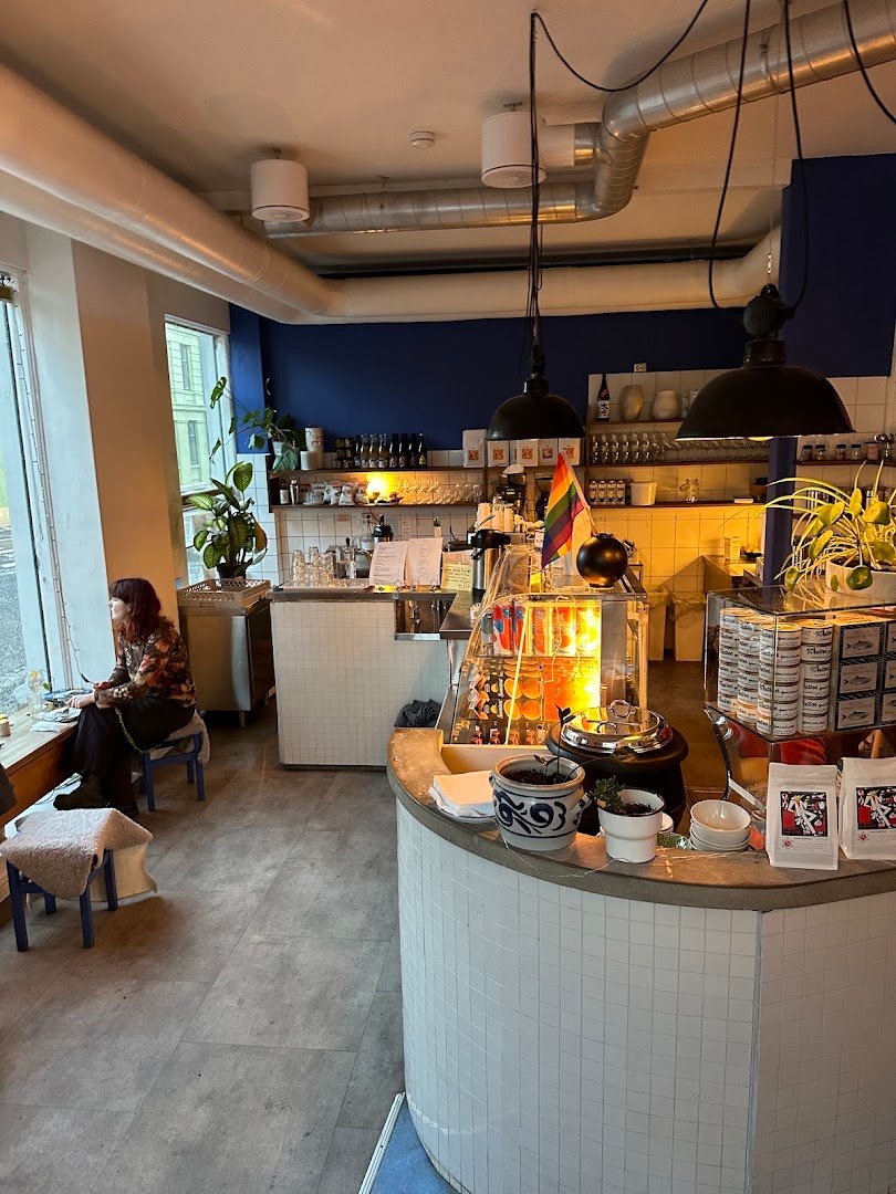Interior of Liebling, specialty coffee shop in Oslo