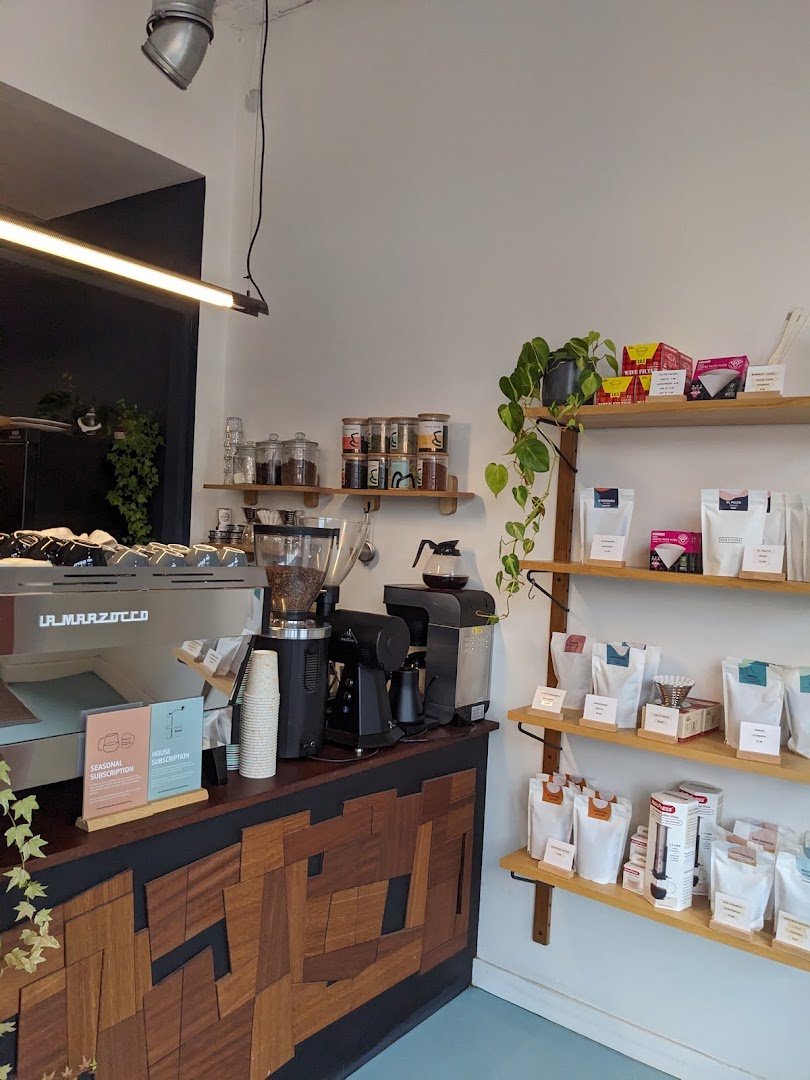 Interior of Fortitude Coffee, specialty coffee shop in Edinburgh