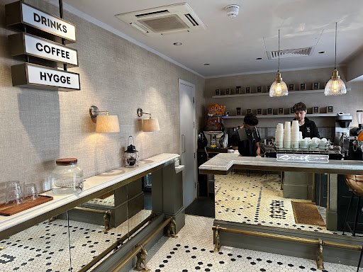 Hagen Espresso Bar (Hagen Mayfair) specialty coffee shop in London - photo 11