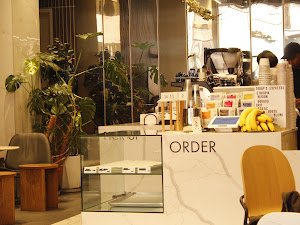 White Noise Coffee - Coffee Shop & Roastery specialty coffee shop in New York - photo 7