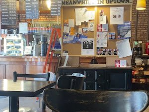 Emerald City Coffee specialty coffee shop in Chicago - photo 11