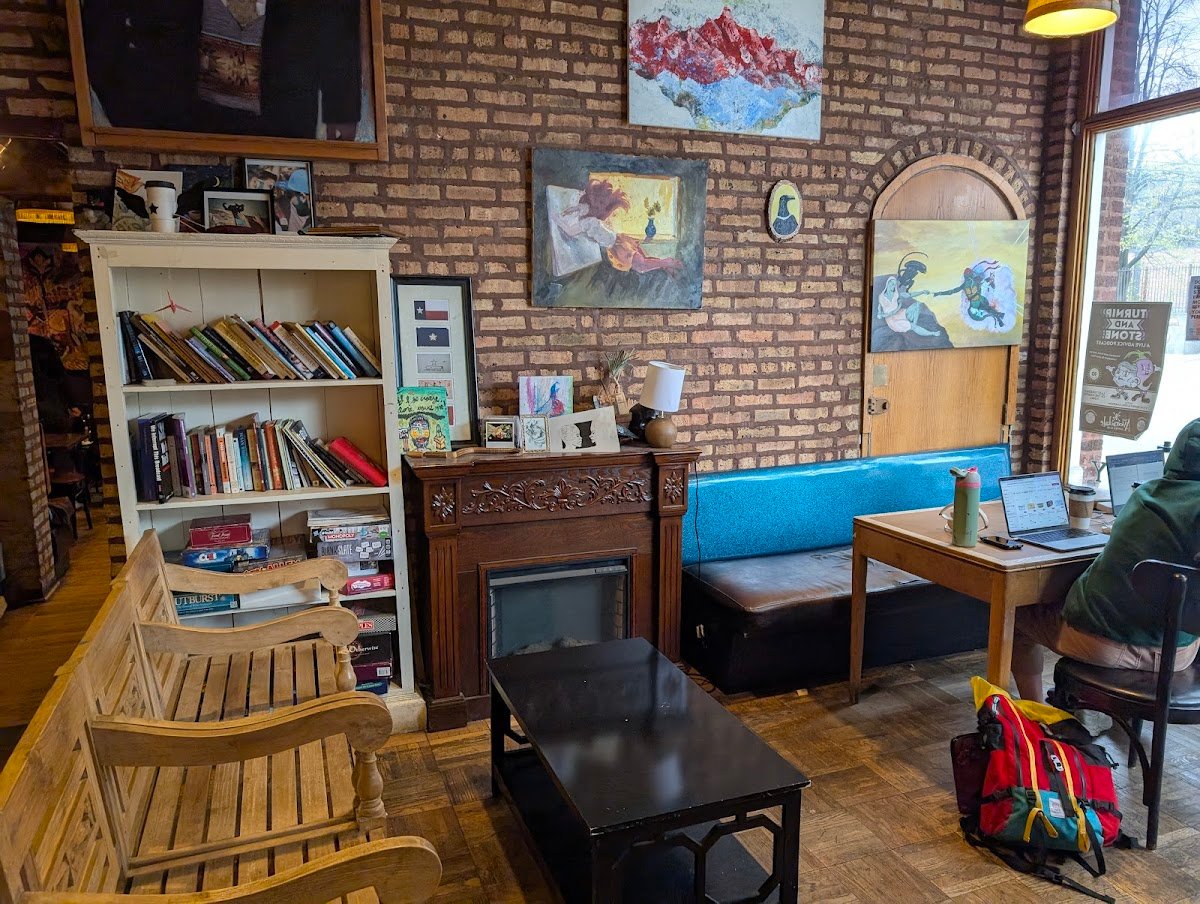 Emerald City Coffee specialty coffee shop in Chicago - photo 5