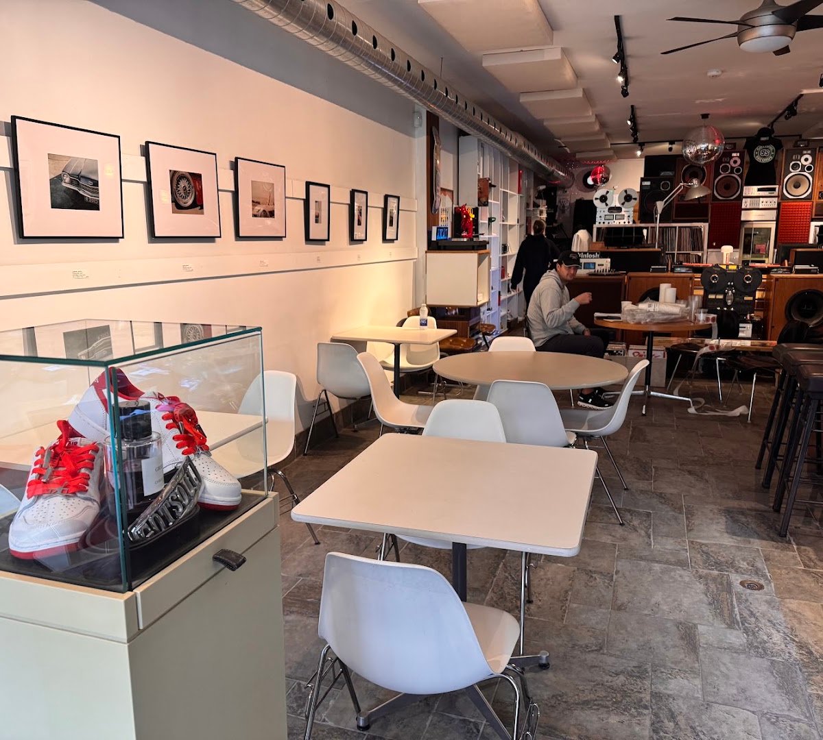 Interior of Cafe Gotsoul, specialty coffee shop in Montreal