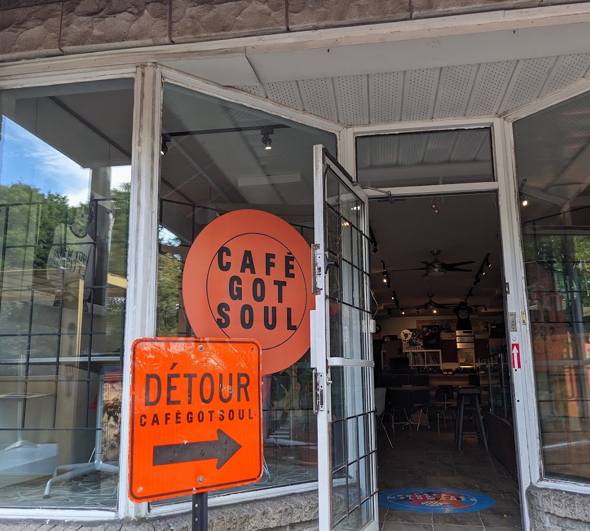 Storefront of Cafe Gotsoul, specialty coffee shop in Montreal
