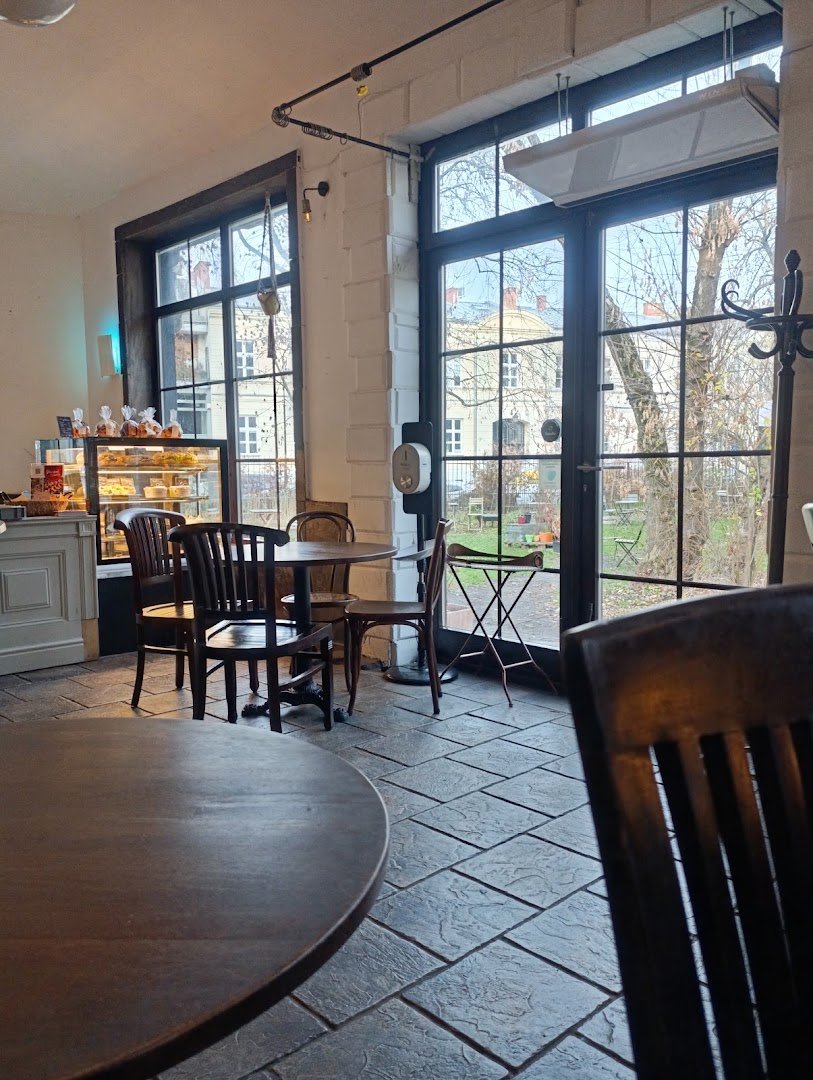 Interior of Proces Kawki, specialty coffee shop in Warsaw