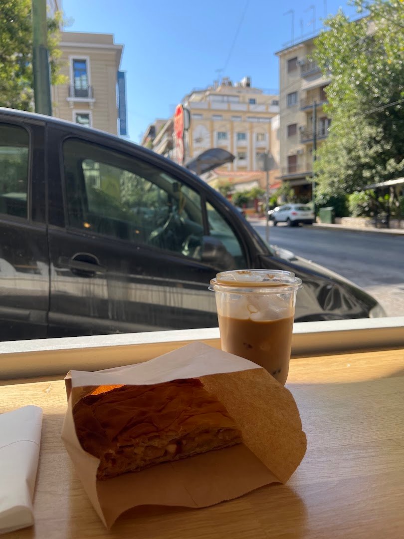Coffee at Shake 'n Bake, specialty coffee shop in Athens