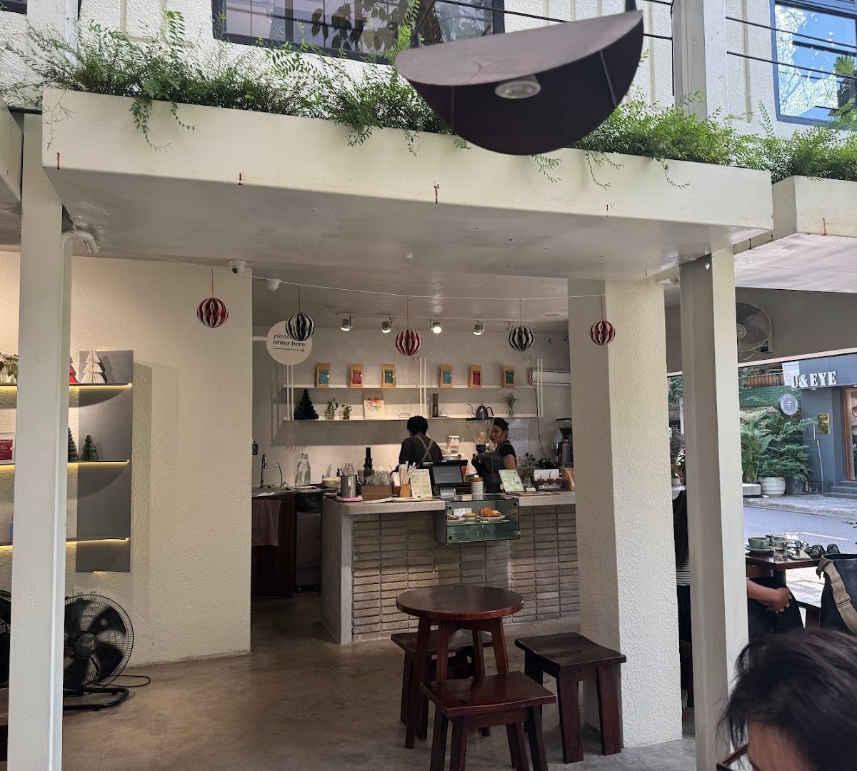 Aramour Coffee Roasters Thao Dien specialty coffee shop in Ho Chi Minh City - photo 10