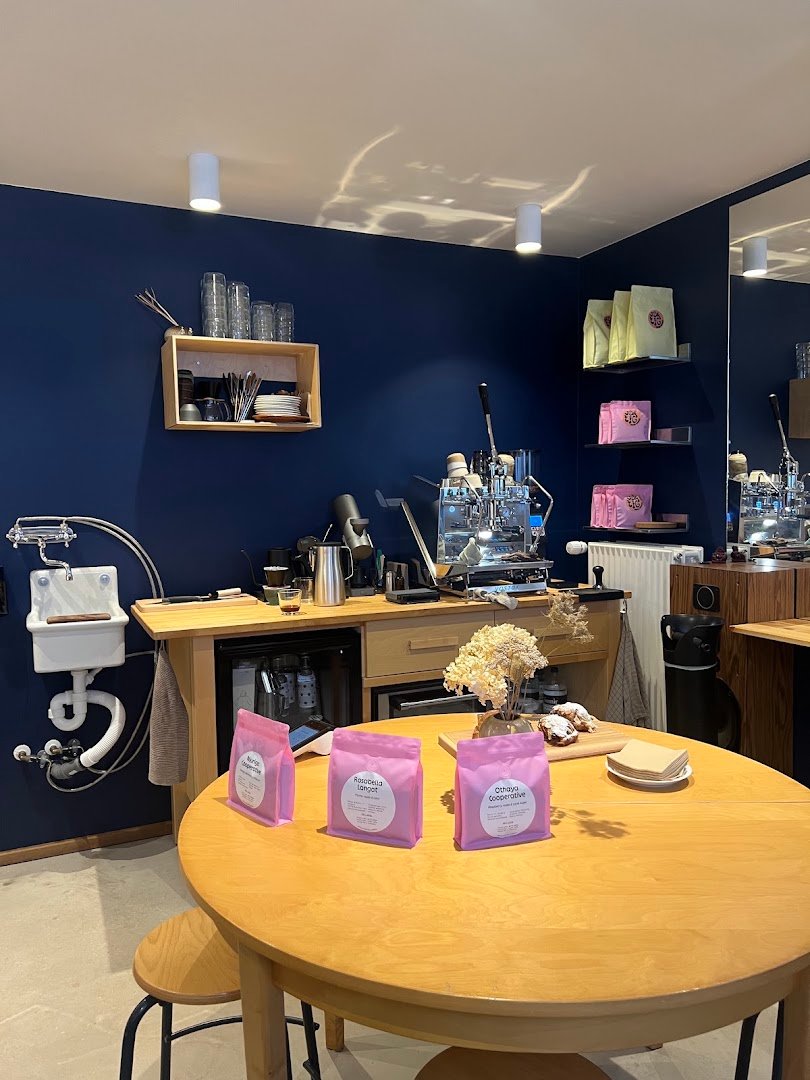 Saftig Kaffe specialty coffee shop in Copenhagen - photo 2