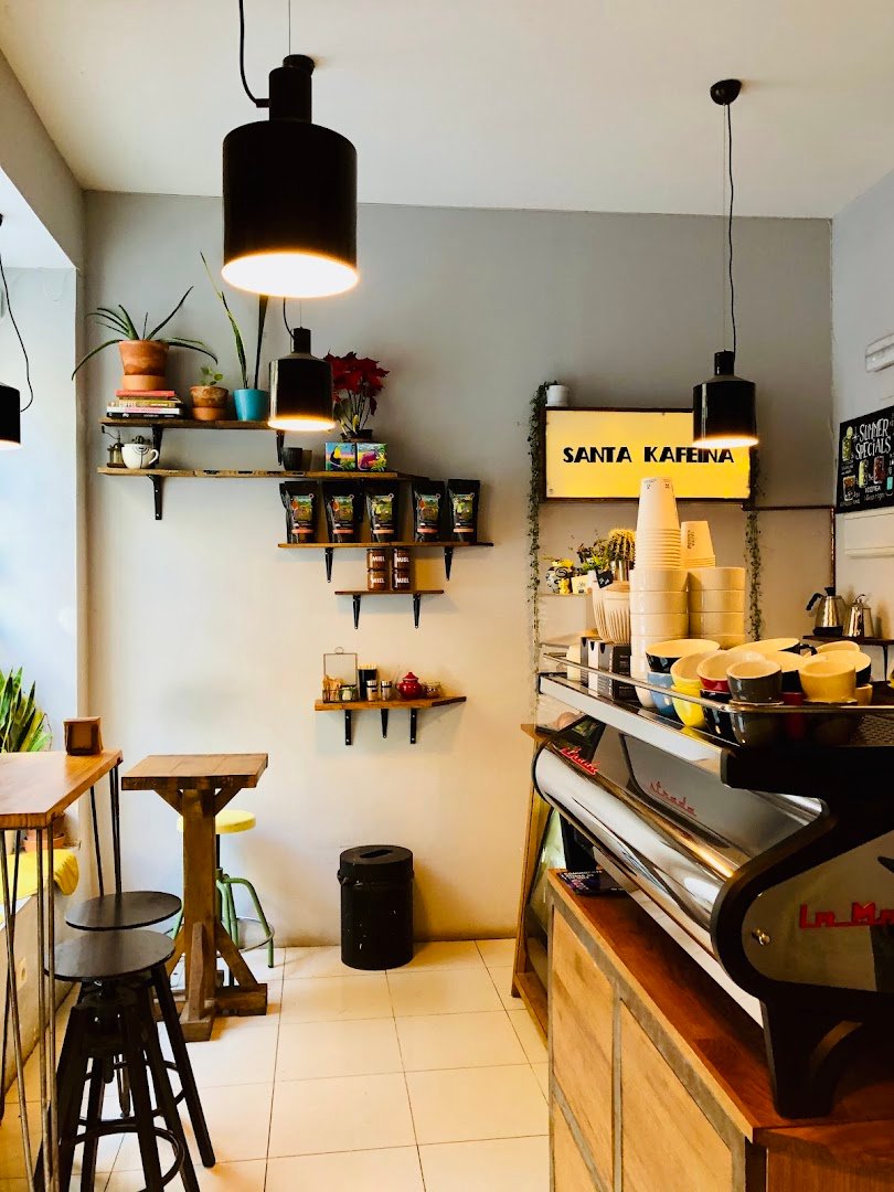 Santa Kafeina specialty coffee shop in Madrid - photo 2
