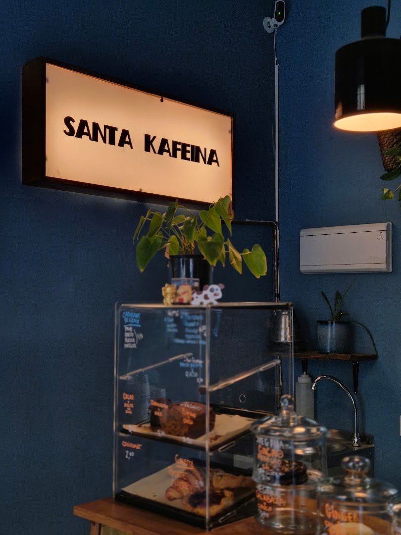 Santa Kafeina specialty coffee shop in Madrid - photo 5