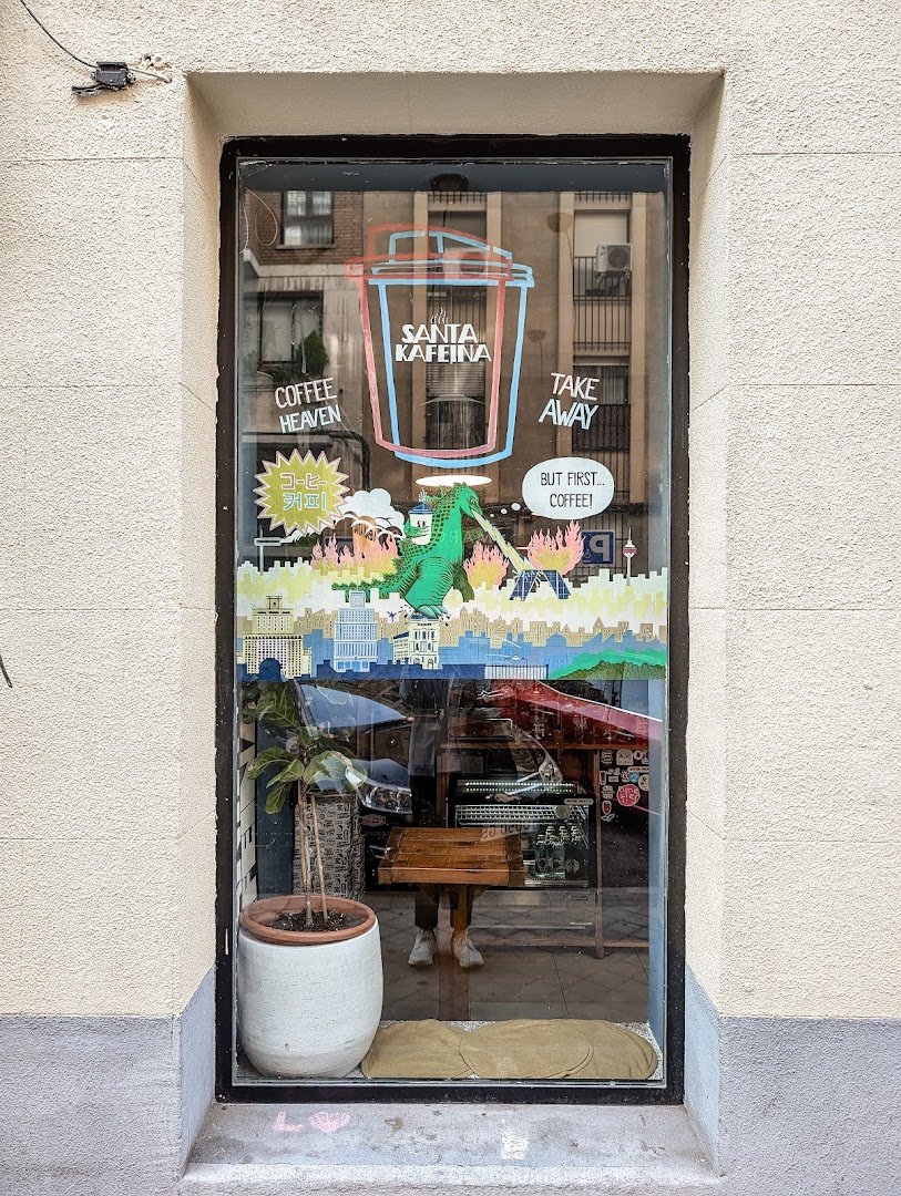 Santa Kafeina specialty coffee shop in Madrid - photo 6