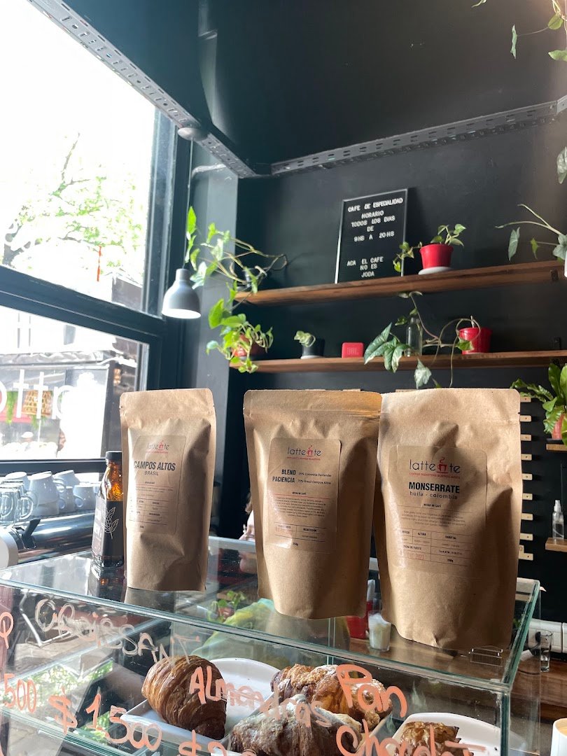 Lattente specialty coffee shop in Buenos Aires - photo 10
