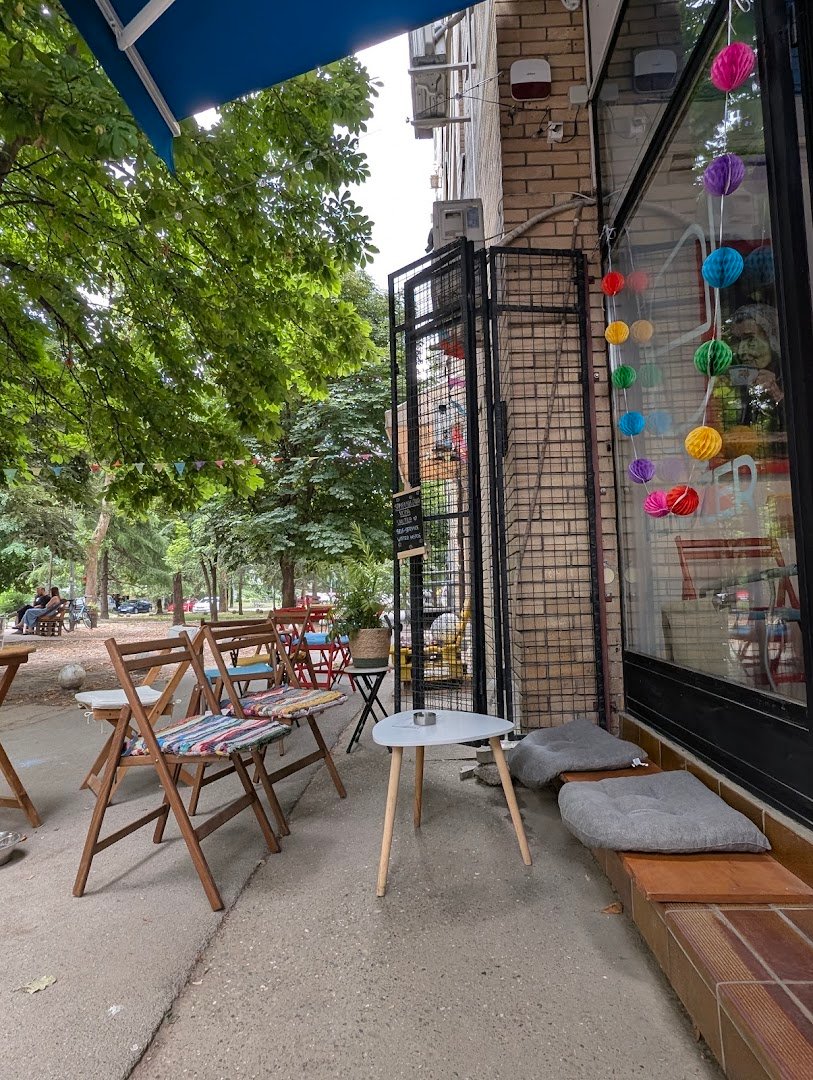 Storefront of Pendžer Specialty Coffee Shop Bar, specialty coffee shop in Novi Sad