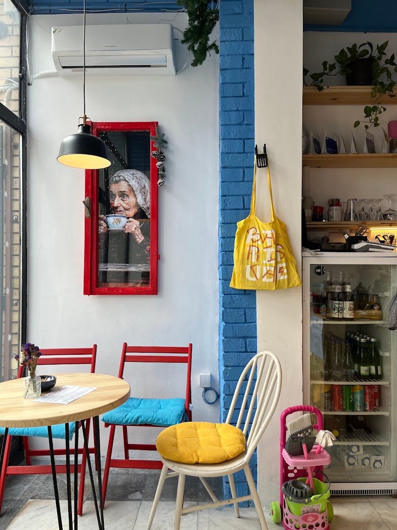 Interior of Pendžer Specialty Coffee Shop Bar, specialty coffee shop in Novi Sad