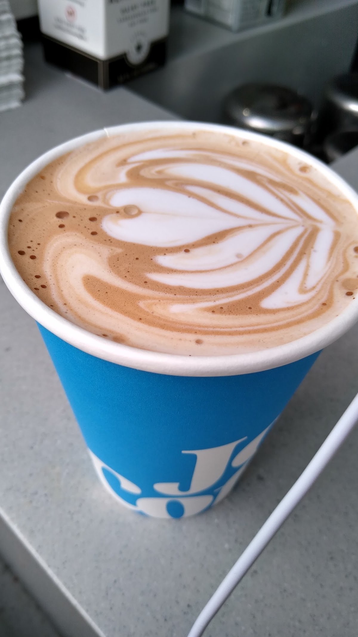 Joe Coffee Company: Bryant Park specialty coffee shop in New York - photo 5