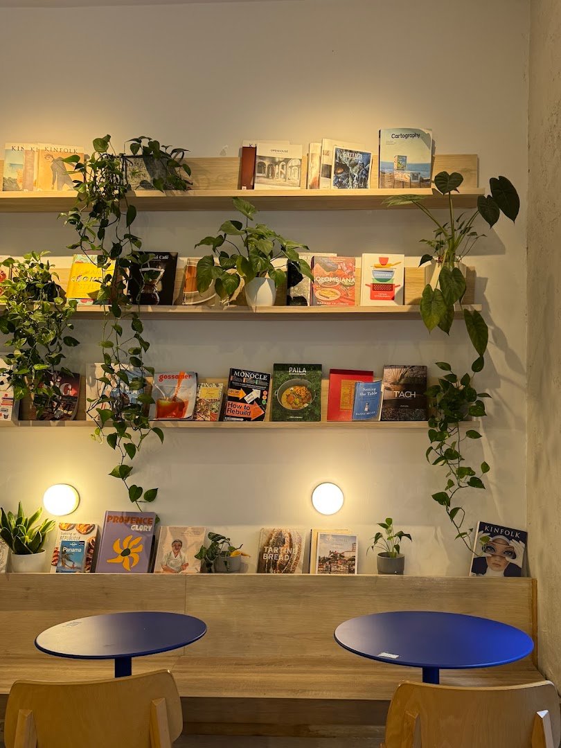 Etual Café specialty coffee shop in Madrid - photo 5