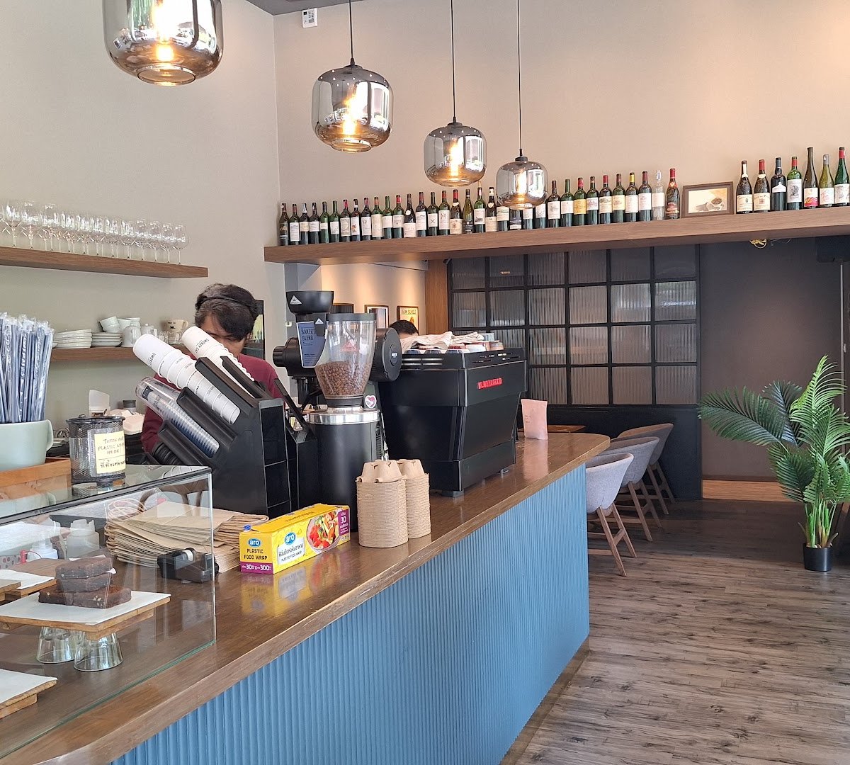 Smokey Cat Coffee Roaster specialty coffee shop in Bangkok - photo 2