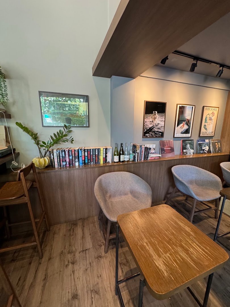 Smokey Cat Coffee Roaster specialty coffee shop in Bangkok - photo 6