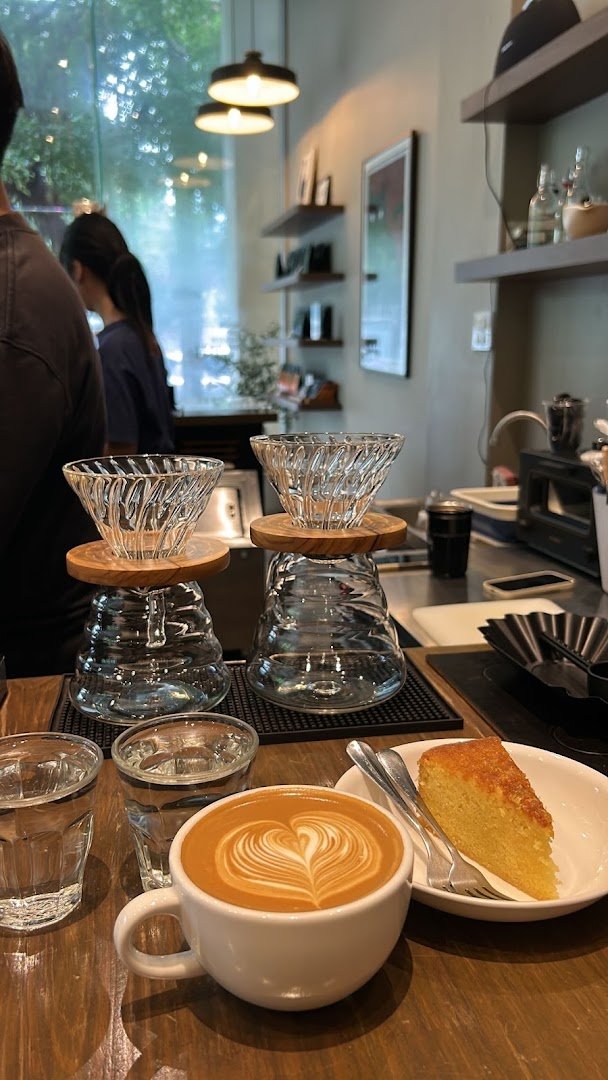 Smokey Cat Coffee Roaster specialty coffee shop in Bangkok - photo 9