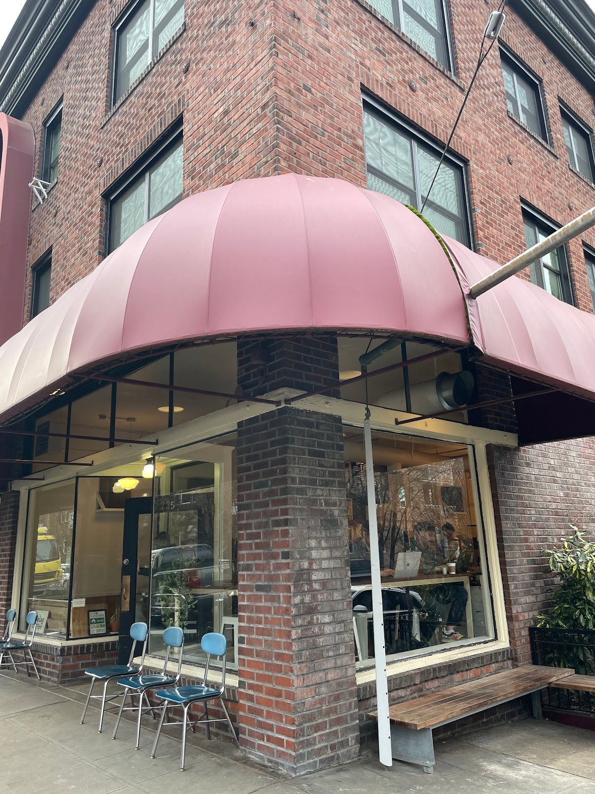 Analog Coffee specialty coffee shop in Seattle - photo 2