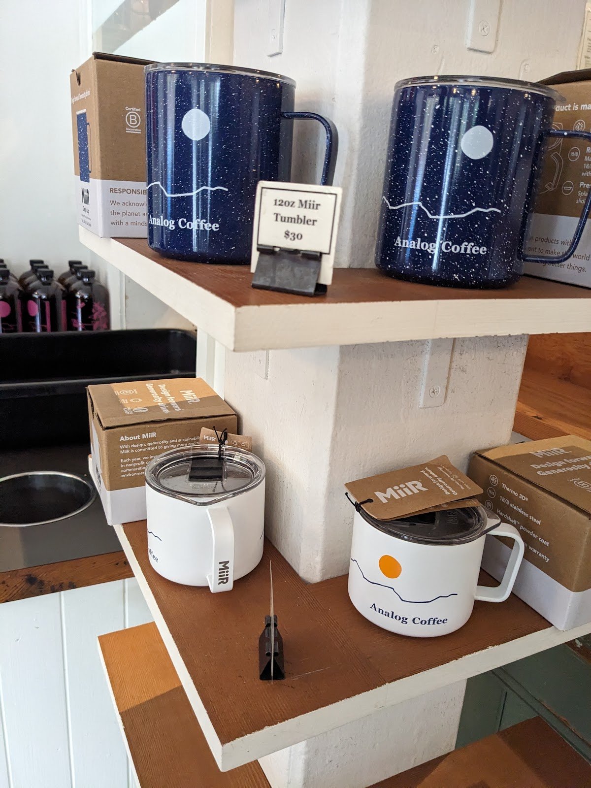 Analog Coffee specialty coffee shop in Seattle - photo 6