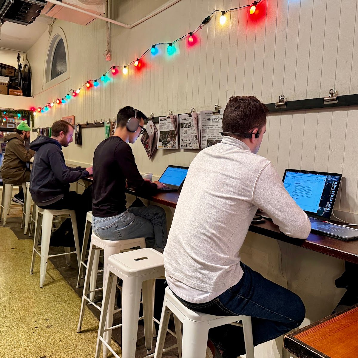 Analog Coffee specialty coffee shop in Seattle - photo 8