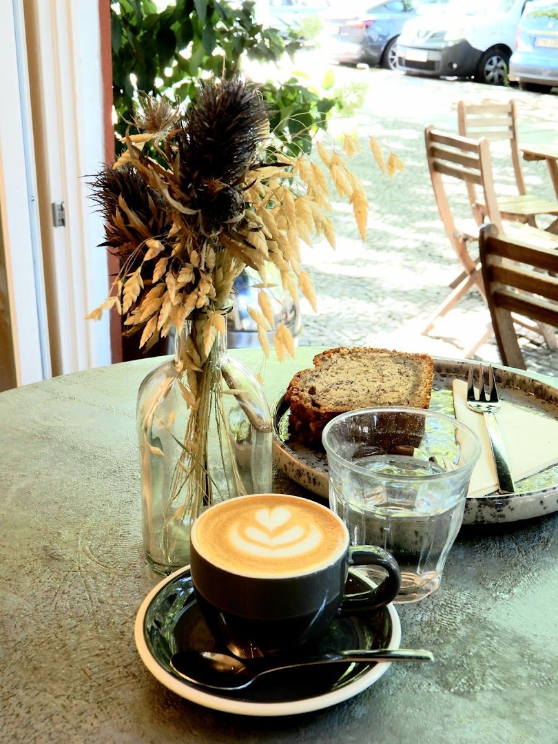 Five Elephant Kollwitz specialty coffee shop in Berlin - photo 6