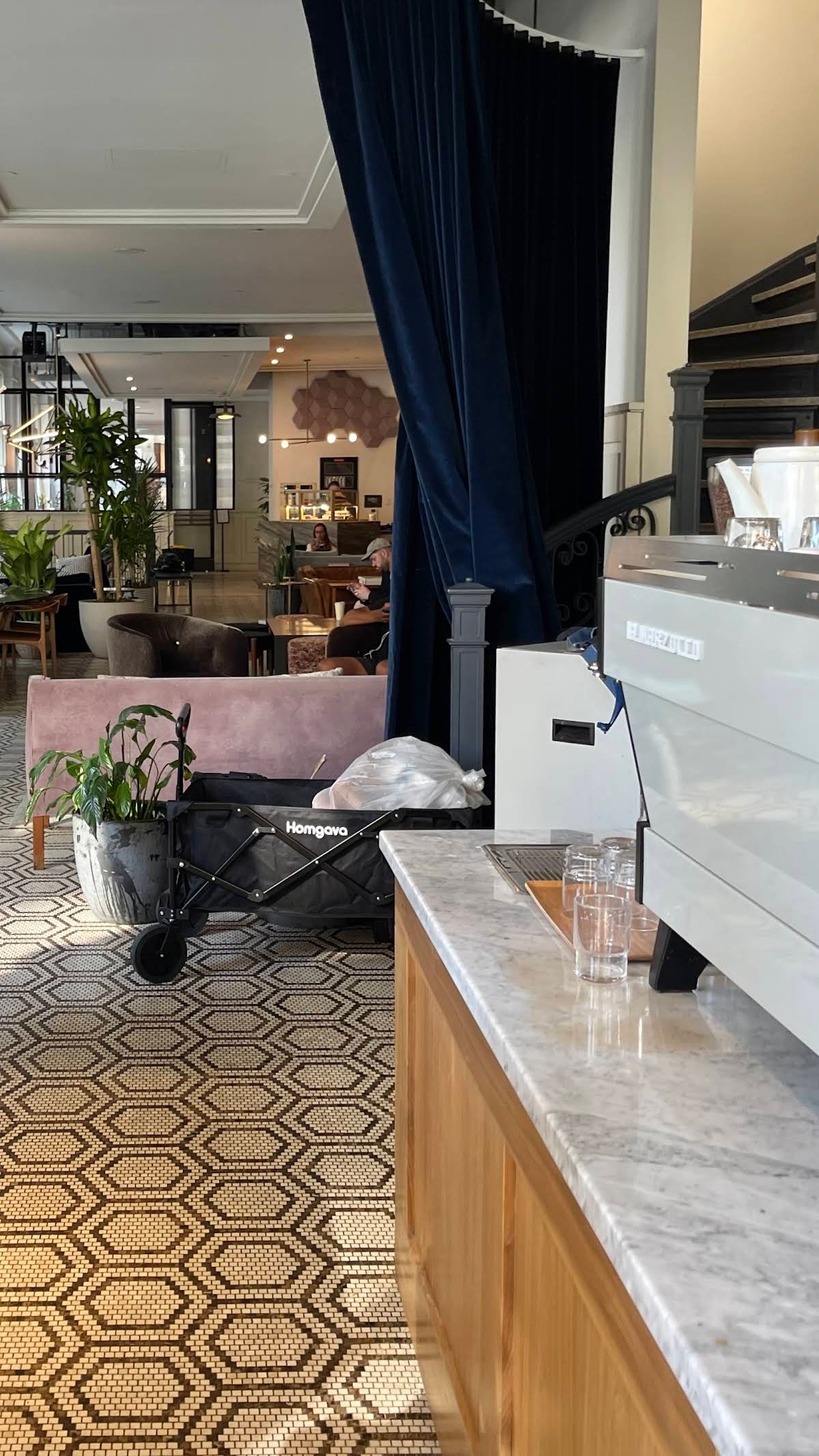 Blue Bottle Coffee specialty coffee shop in New York - photo 11