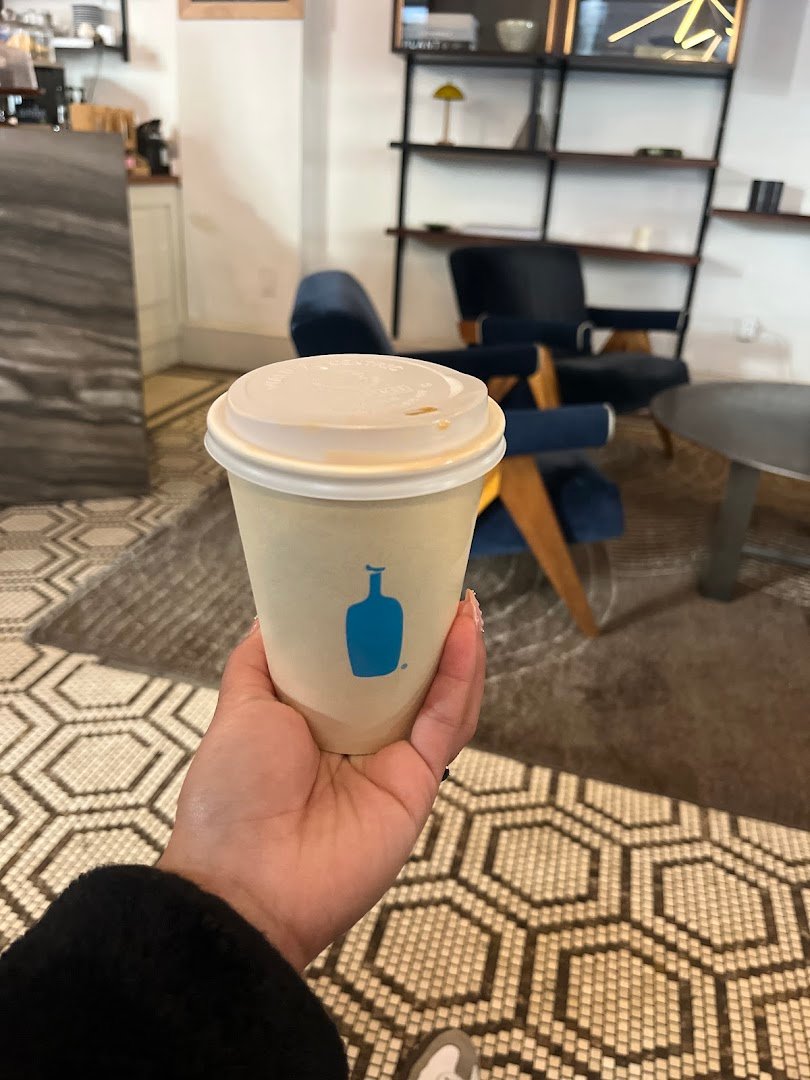 Blue Bottle Coffee specialty coffee shop in New York - photo 19