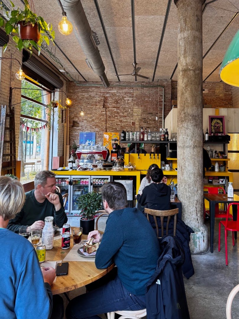 OMA Bistró specialty coffee shop in Barcelona - photo 9