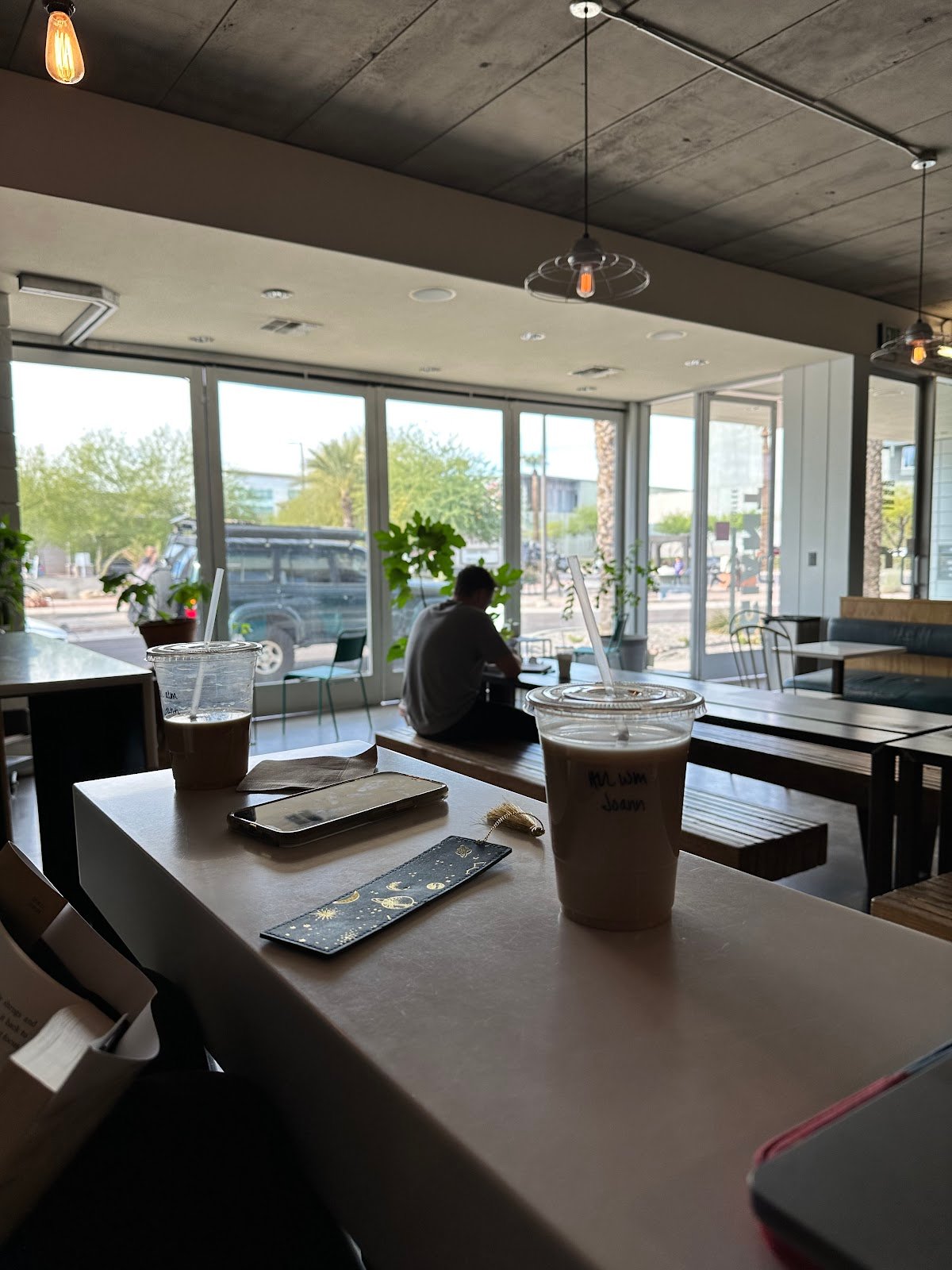 Giant Coffee specialty coffee shop in Phoenix - photo 4