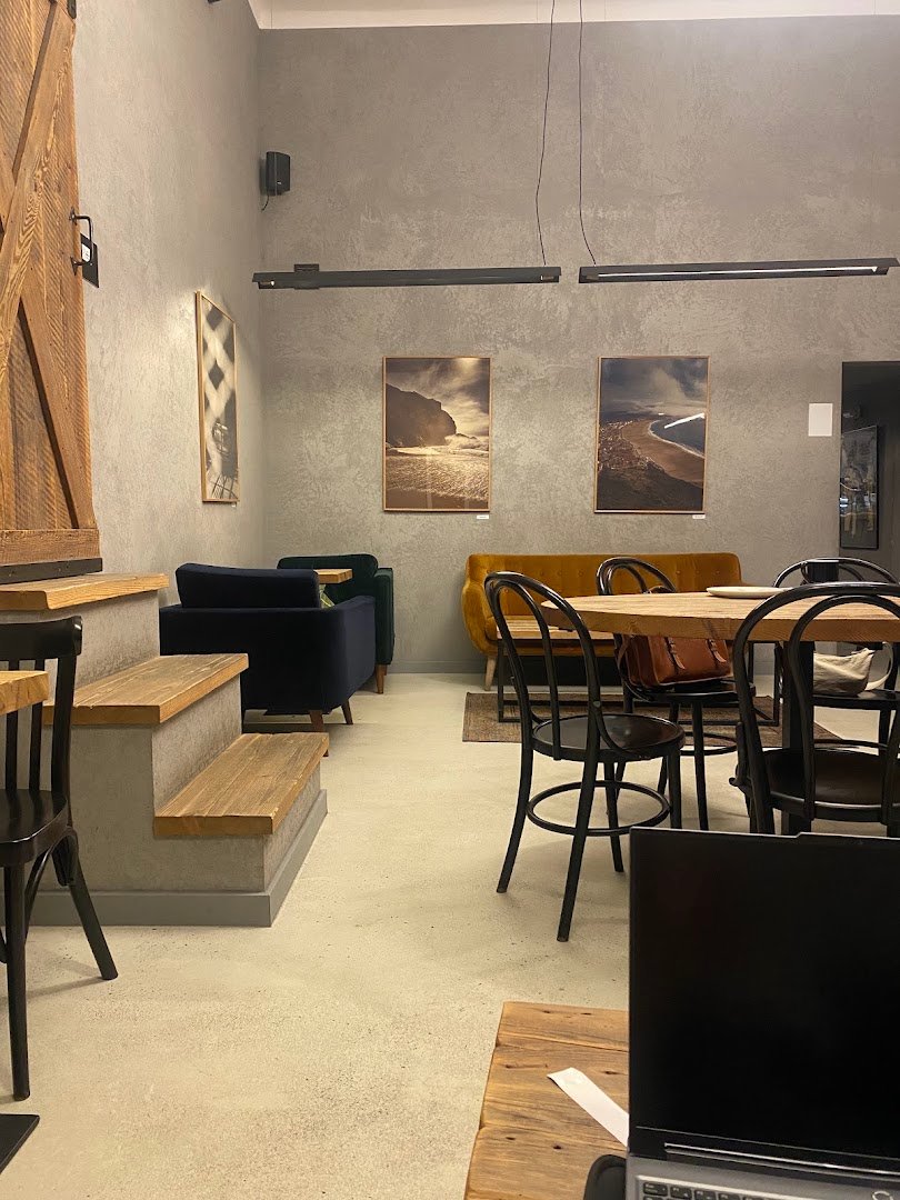 Interior of Po Drodze, specialty coffee shop in Warsaw