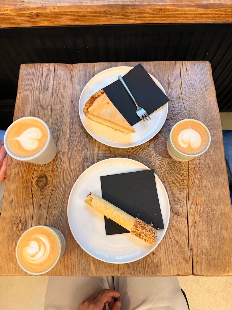 Coffee at Po Drodze, specialty coffee shop in Warsaw
