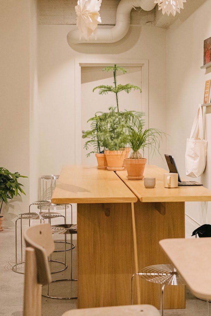 Interior of Hakone Coffee, specialty coffee shop in Oslo