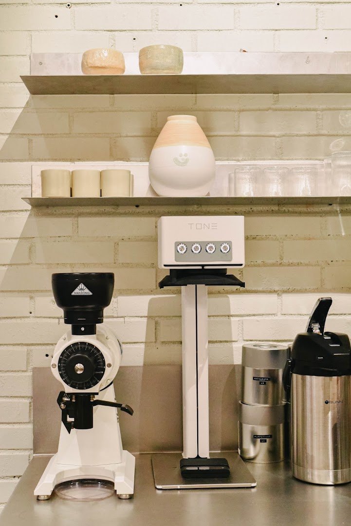 Interior of Hakone Coffee, specialty coffee shop in Oslo